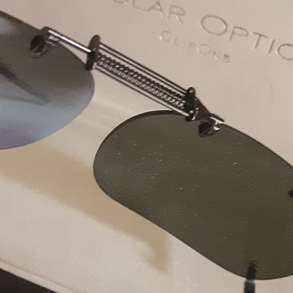 POLAR OPTICS Clip Ons Expansion To Fit Dark Lens - Picture 2 of 6